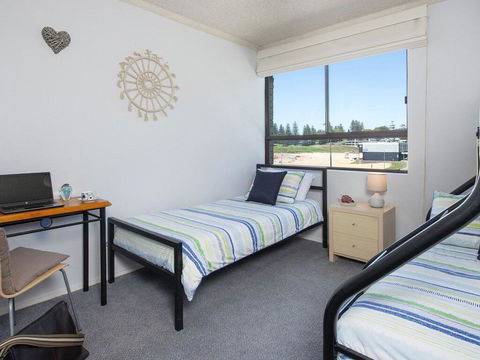 At The Beach - Kiama Surf Beach At Your Doorstep - Northern Rivers Accommodation 3