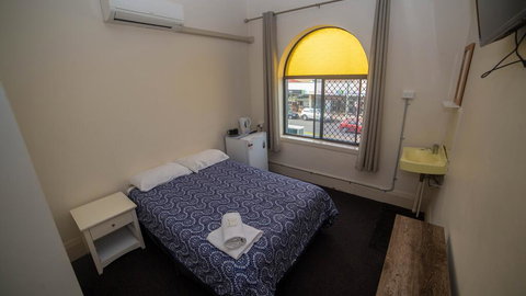 Australian Hotel - Northern Rivers Accommodation 2