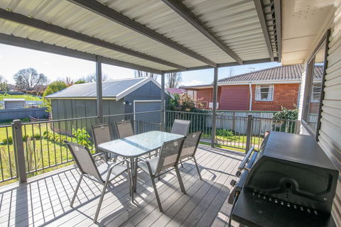 Autumn St - Trendy East Orange - Near CBD - Northern Rivers Accommodation 3