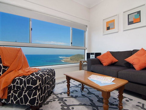 Avalon 3 - Views To Die For - Across The Road From Convent Beach - Northern Rivers Accommodation 2