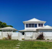 Away on Seaview Street - Northern Rivers Accommodation