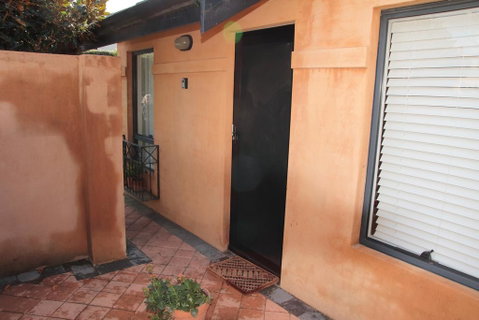 Azalea Villa - Close To The City Of Perth - Northern Rivers Accommodation 2