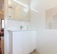 B7 Close to UWA Swan River Cafes and The New Children's Hospital - Northern Rivers Accommodation