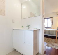 B8 Cafes Resturants UWA close to SCGH - Northern Rivers Accommodation