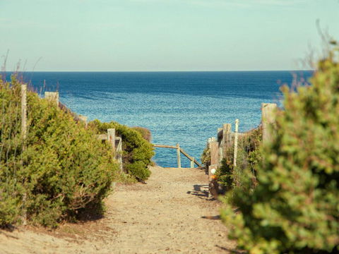 Back Beach Hideaway - Northern Rivers Accommodation 3