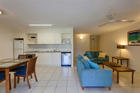 Baden 74 - Rainbow Shores, Top Floor, Air Conditioned Unit, Walk To Beach - Northern Rivers Accommodation 3