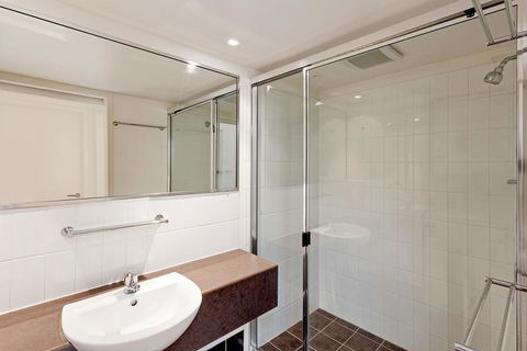 Baden 74 - Rainbow Shores, Top Floor, Air Conditioned Unit, Walk To Beach - Northern Rivers Accommodation 2