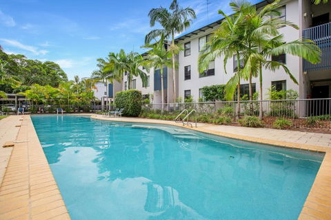 Baden 77 - Rainbow Shores, Pools, Outdoor Spa, Walk To Beach - Northern Rivers Accommodation 1