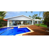 Balyarta 38 - 4 BDRM Canal Home with Pool - Northern Rivers Accommodation