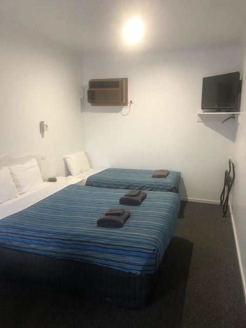 Bandicoot Motor Inn Hamilton - Northern Rivers Accommodation 1