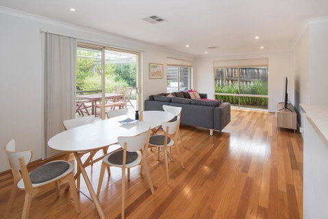 Barefoot Bungalow - Northern Rivers Accommodation 3