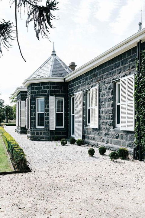 Barunah Plains Homestead - 10 Bedrooms - Sleeps 22 - Northern Rivers Accommodation 2