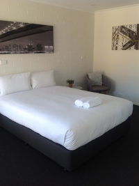 Bass and Flinders Motor Inn