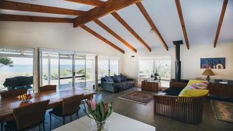 Bay Beach House - Northern Rivers Accommodation 0