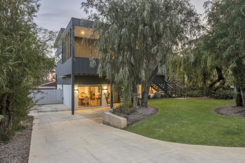 Bay View Retreat - Stunning Ocean Views And 300 Metres To Beach - Northern Rivers Accommodation 1