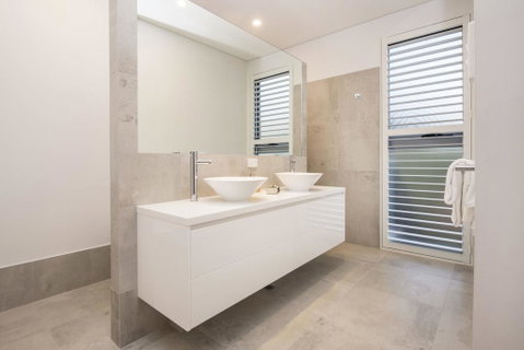 Bay View Retreat - Stunning Ocean Views And 300 Metres To Beach - Northern Rivers Accommodation 2