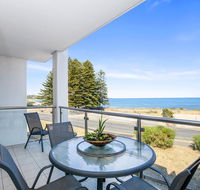 Bayline Beachfront Apartment no 4 - Northern Rivers Accommodation
