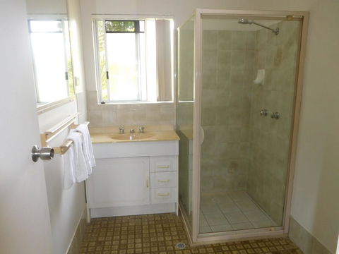 Bayshores Apartment Hervey Bay - Northern Rivers Accommodation 3