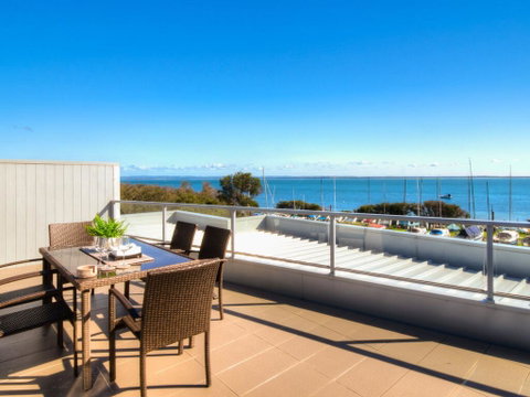 Bayside Views - Northern Rivers Accommodation 0