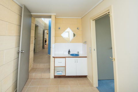 Bayview No 1 - Next To The Beach! - Northern Rivers Accommodation 3