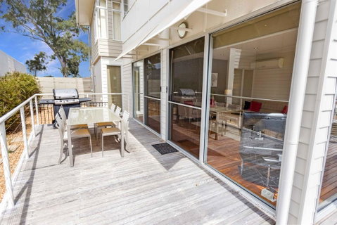 Beach 2 - Waterfront Villa And Beach - Northern Rivers Accommodation 2