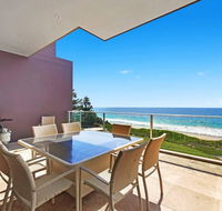 Beach and Ocean Front Penthouse with Wifi and Parking - Northern Rivers Accommodation