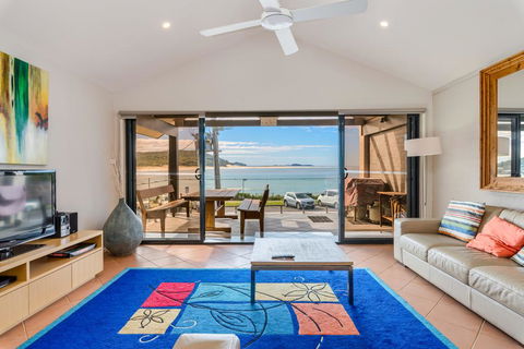 Beach Duplex 72b Marine Dr - Fingal Bay - Northern Rivers Accommodation 3