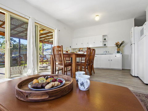 Beach Escape @ Currarong - Basic Family Accommodation - Northern Rivers Accommodation 2