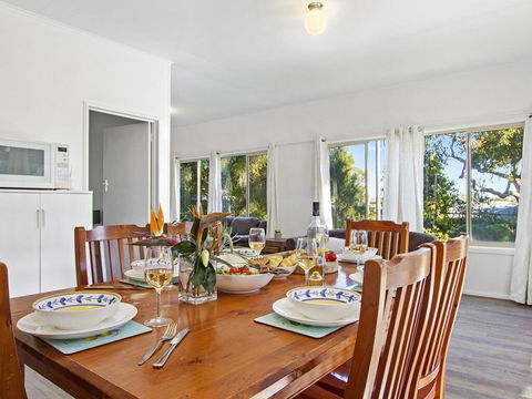 Beach Escape @ Currarong - Basic Family Accommodation - Northern Rivers Accommodation 1