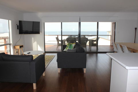 Beach House At Arno - Northern Rivers Accommodation 2