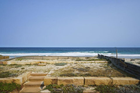 Beach House- 45 Curtis Parade - Northern Rivers Accommodation 0