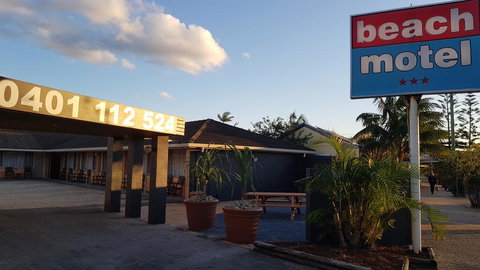 Beach Motel Woolgoolga - Northern Rivers Accommodation 1