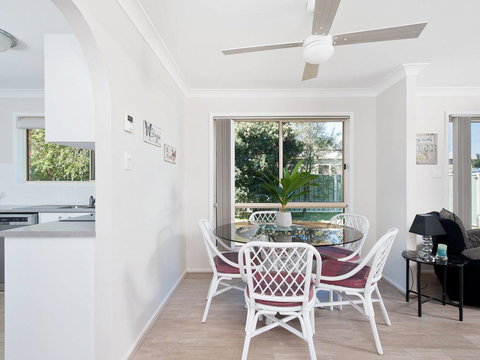 Beach Paradise @ Anna Bay - Northern Rivers Accommodation 0