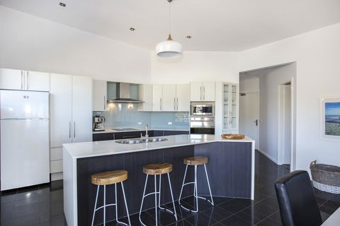 Beachfront Apartment 10 - Northern Rivers Accommodation 2