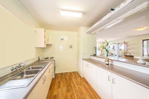 Beachfront At Bribie - Northern Rivers Accommodation 3