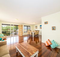 Beachfront at Bribie - Northern Rivers Accommodation
