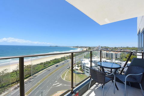 Beachfront Towers - Northern Rivers Accommodation 1