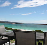 BEACHHOUSE BINALONG Luxury waterfront holiday house at Bay of Fires - Northern Rivers Accommodation