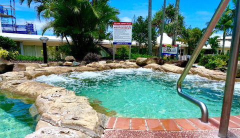 Resort Queen Studio At Alex Beach Resort - Northern Rivers Accommodation 1