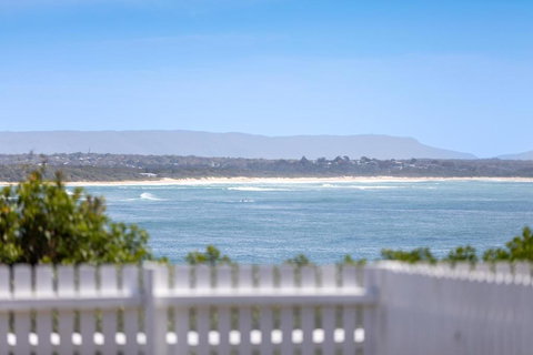 Reflections Norah Head Lighthouse Cottages - Northern Rivers Accommodation 0