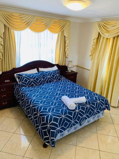 Redcliffe Villa - Northern Rivers Accommodation 1