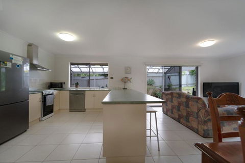 Relaxing Holiday Home Pets Are Welcome - Northern Rivers Accommodation 2