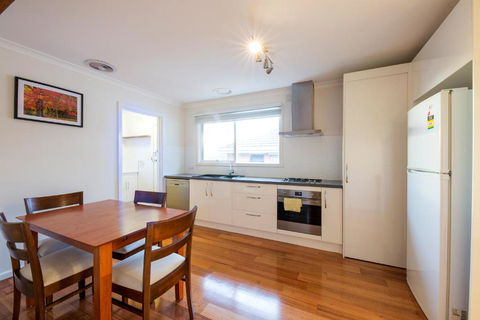 Rent Melbourne - Northern Rivers Accommodation 0