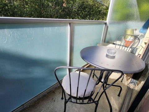 Retro Rose St Kilda Mansions - Northern Rivers Accommodation 2