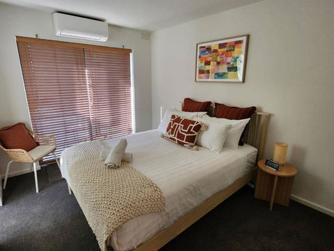 Retro Rose St Kilda Mansions - Northern Rivers Accommodation 3