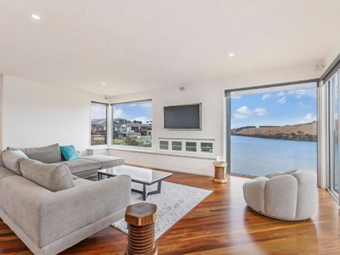 River Reveal - Northern Rivers Accommodation 0