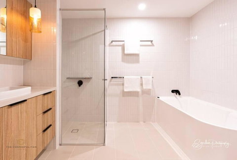 RIVERFRONT BREEZE @ The Cosmopolitan Unit10307 - Northern Rivers Accommodation 1