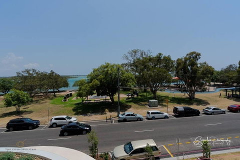 RIVERFRONT BREEZE @ The Cosmopolitan Unit10307 - Northern Rivers Accommodation 2
