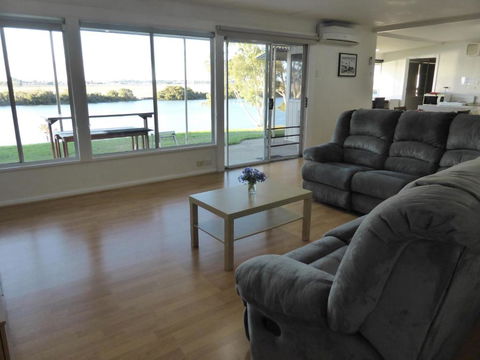 Riverfront Holiday House - Northern Rivers Accommodation 0