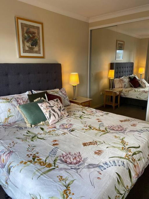 RIVERSIDE CITY VIEW PARKING NETFLIX WIFI WINE FREE - Northern Rivers Accommodation 1